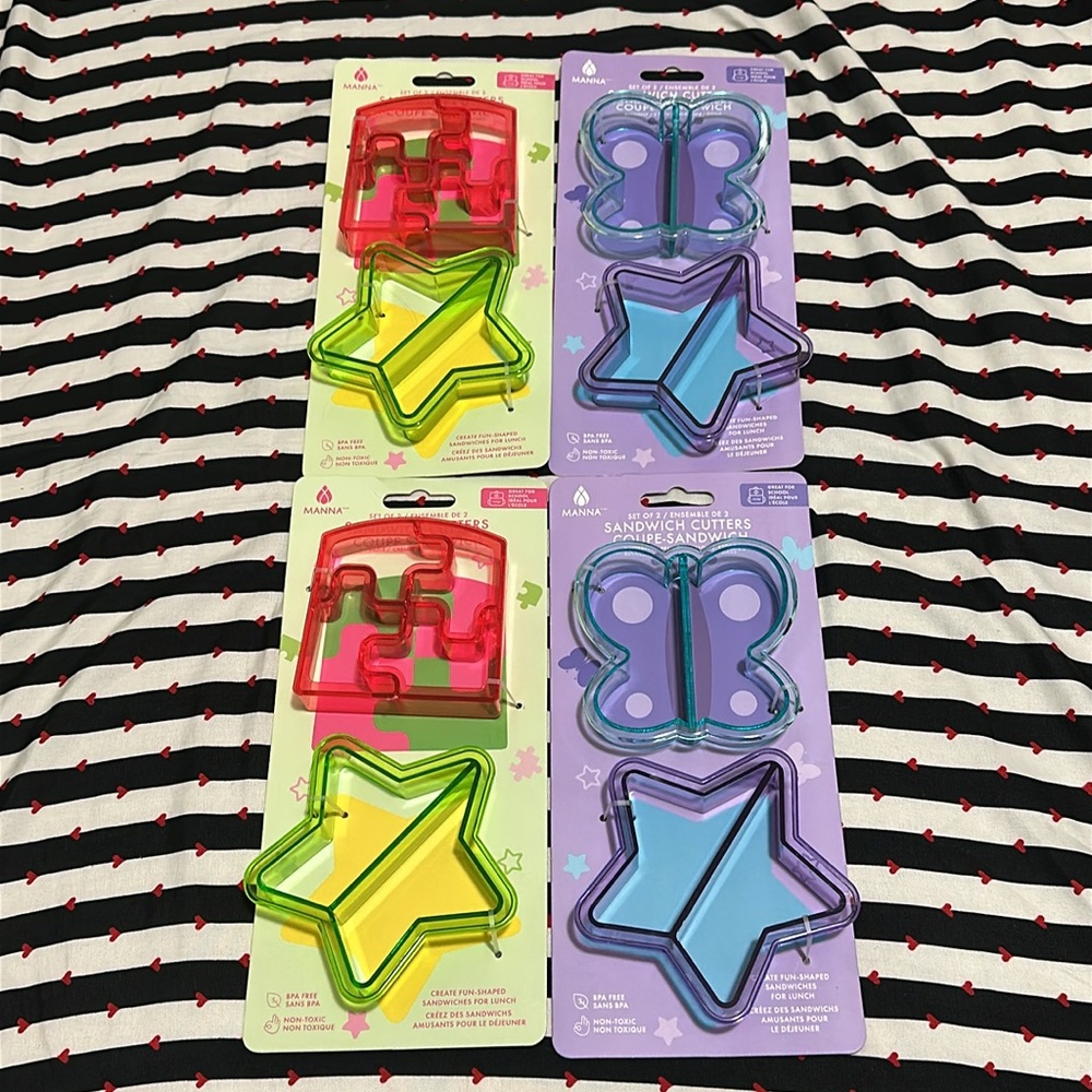 Set of 8 (4 packs of 2) Manna Sandwich Shape Cutters